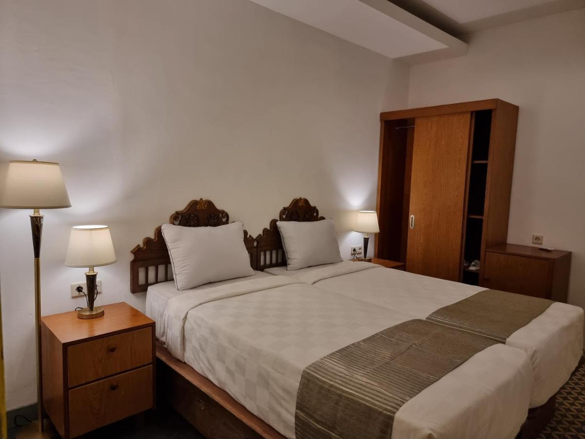 Attara Inn Senggigi Exterior photo